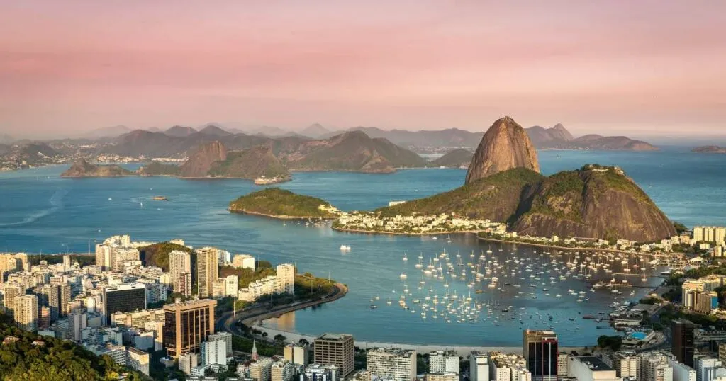 Painel de SEO local com mapa do Rio de Janeiro em destaque